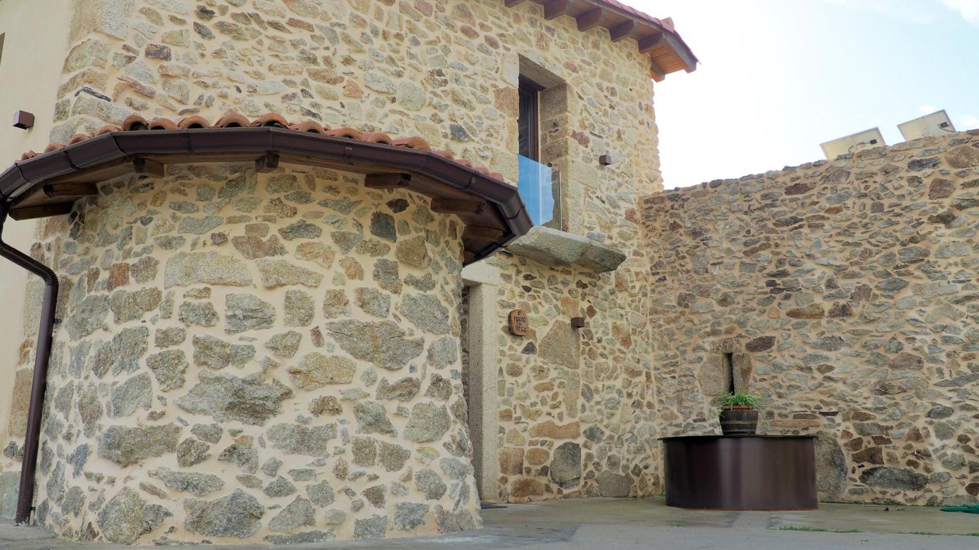 Apartamentos Muralla Sacra Sober Dış mekan fotoğraf